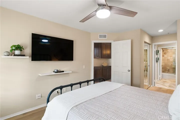 514 Pierside Circle, Huntington Beach, California 92648