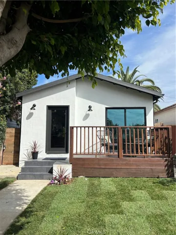 1766 Walgrove Avenue, Los Angeles, California 90066