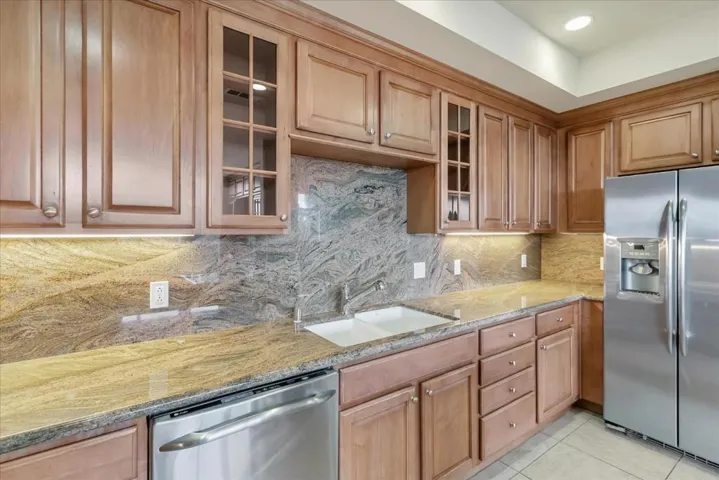 1795 El Camino Real 3b, Palo Alto, California 94306