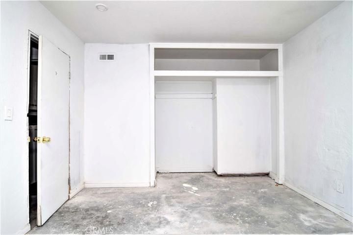 1556 E Avenue Q11, Palmdale, California 93550
