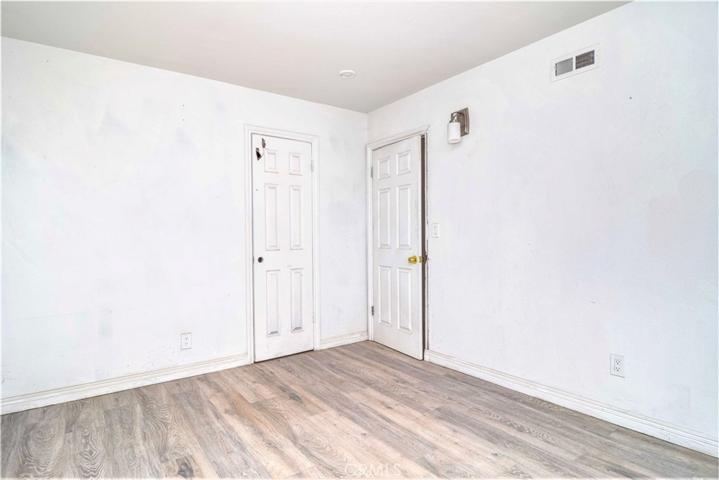 1556 E Avenue Q11, Palmdale, California 93550