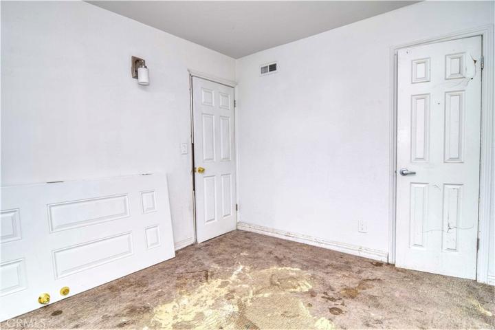 1556 E Avenue Q11, Palmdale, California 93550
