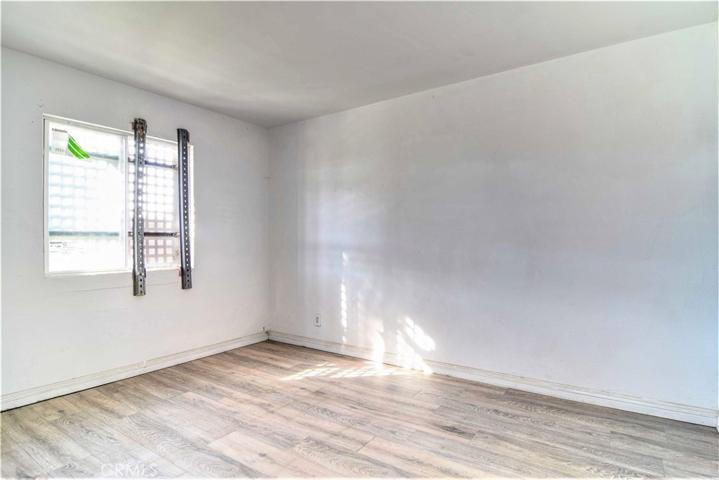 1556 E Avenue Q11, Palmdale, California 93550