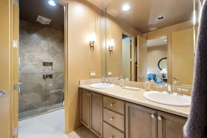 43-web-or-mls-NS_Villagio_0923_043