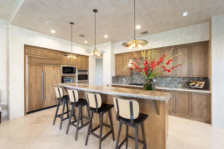 32-web-or-mls-NS_Villagio_0923_032