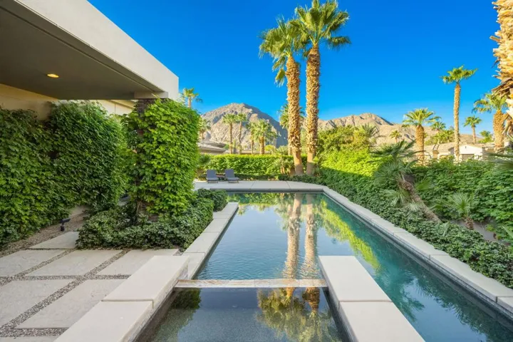 64-web-or-mls-NS_Villagio_0923_064