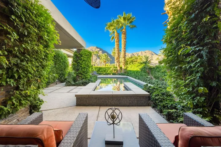 61-web-or-mls-NS_Villagio_0923_061
