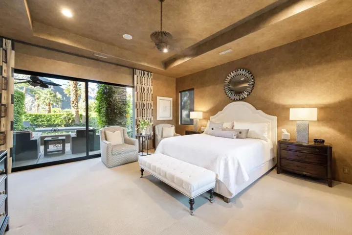 39-web-or-mls-NS_Villagio_0923_039