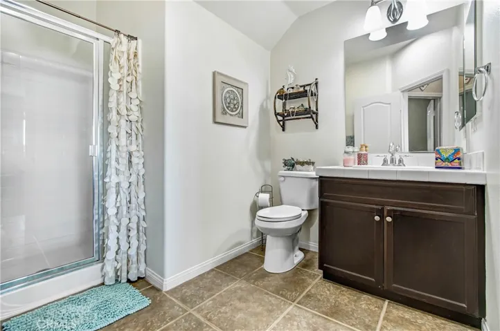 Large full bathroom #4 downstairs