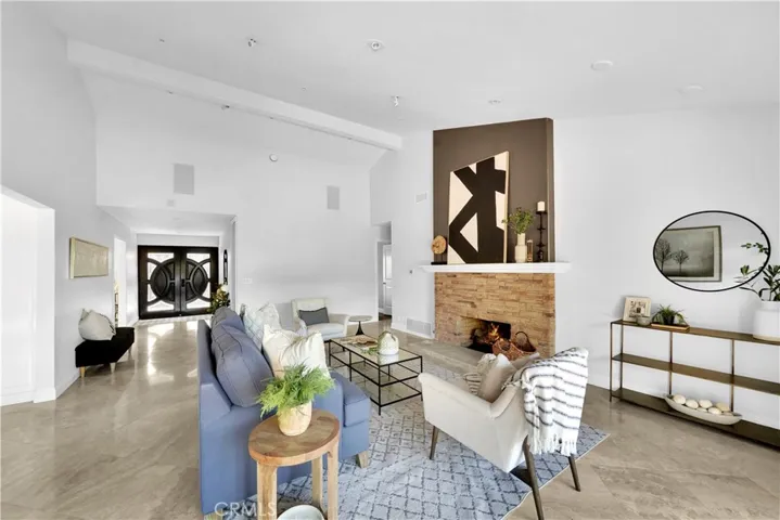 16861 Harkness, Huntington Beach, California 92649