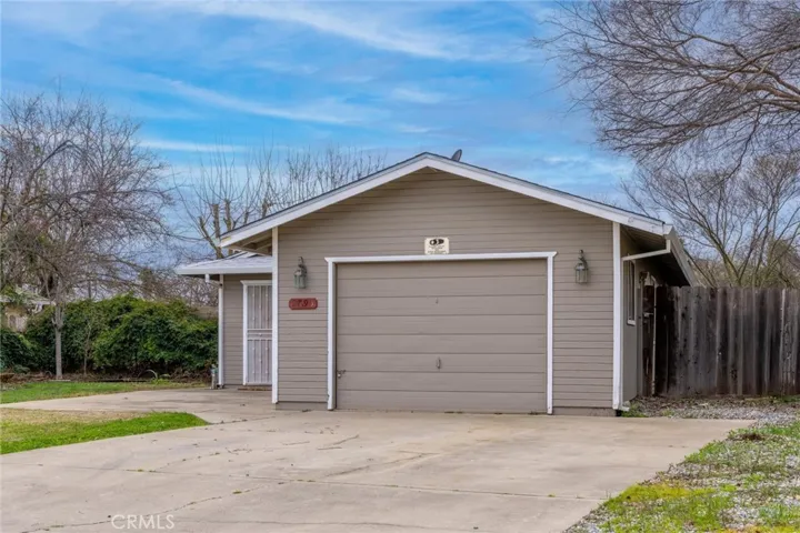 2895 3rd Street, Biggs, California 95917