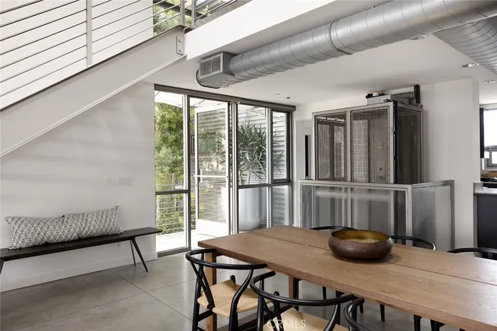 413 29th Street, Newport Beach, California 92663