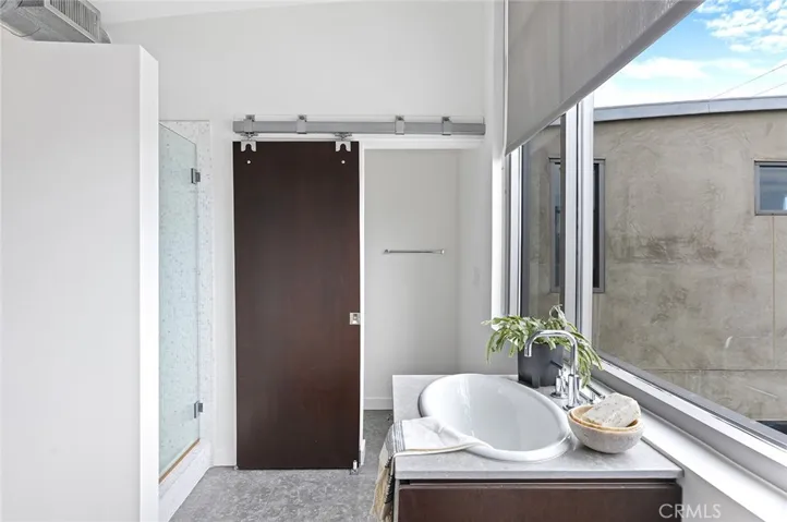 413 29th Street, Newport Beach, California 92663