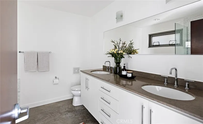 413 29th Street, Newport Beach, California 92663