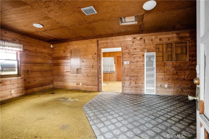 4075 Indio Avenue, Yucca Valley, California 92284