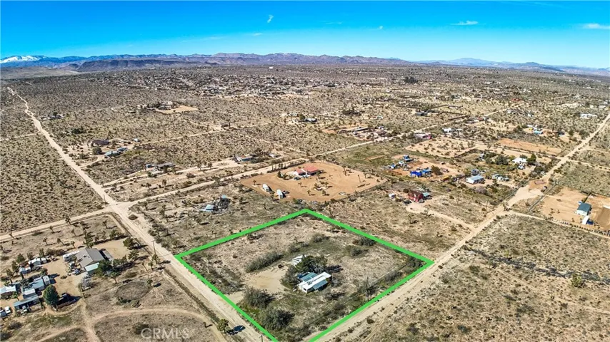 4075 Indio Avenue, Yucca Valley, California 92284