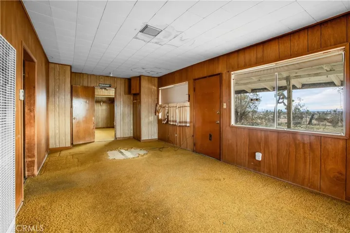 4075 Indio Avenue, Yucca Valley, California 92284