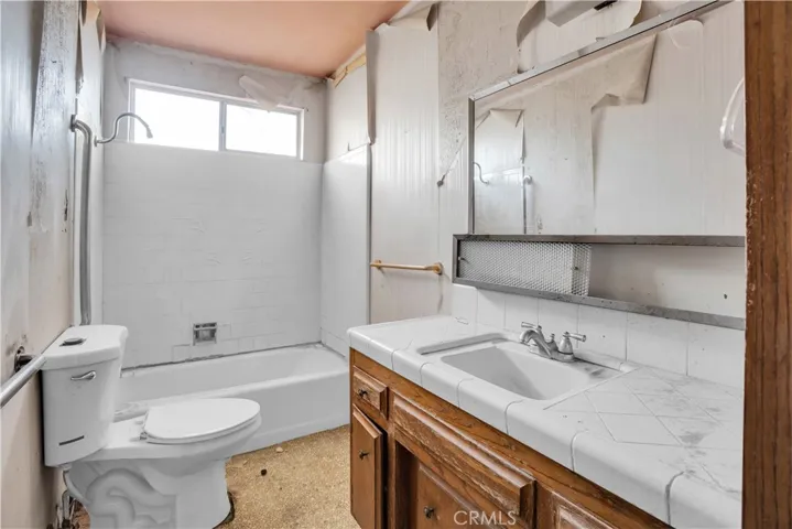 4075 Indio Avenue, Yucca Valley, California 92284