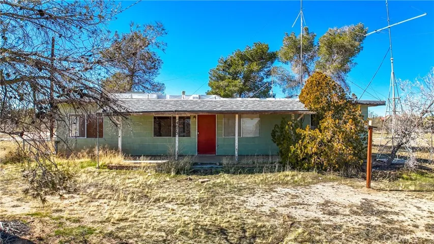 4075 Indio Avenue, Yucca Valley, California 92284