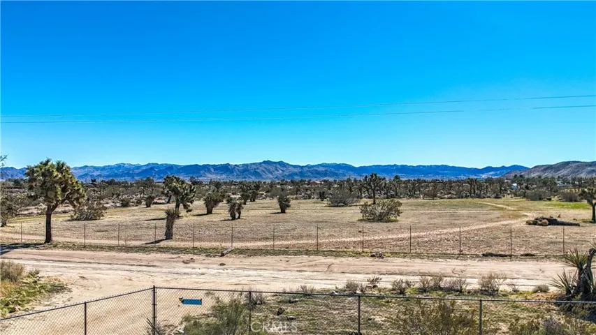 4075 Indio Avenue, Yucca Valley, California 92284