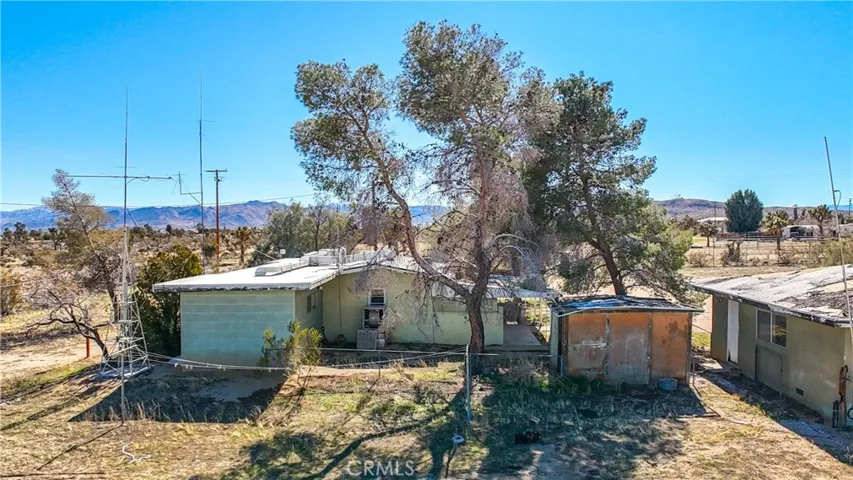 4075 Indio Avenue, Yucca Valley, California 92284