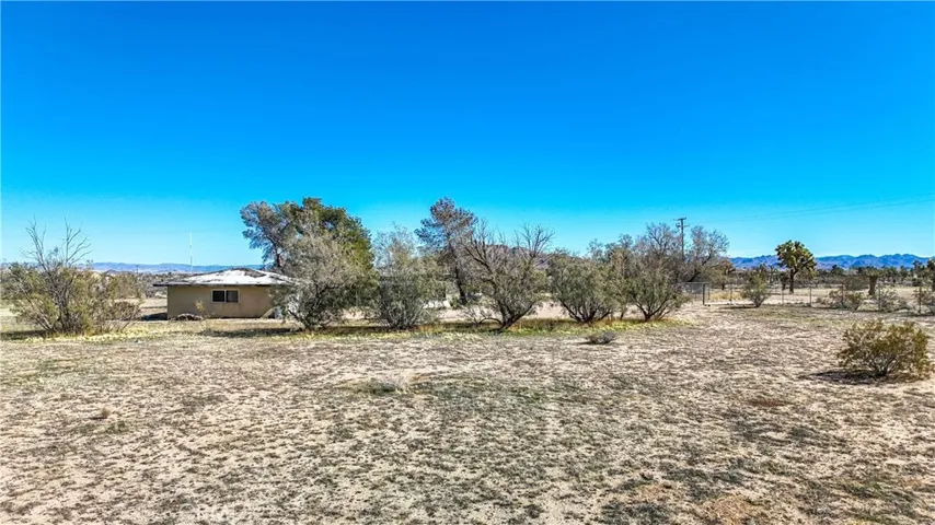 4075 Indio Avenue, Yucca Valley, California 92284