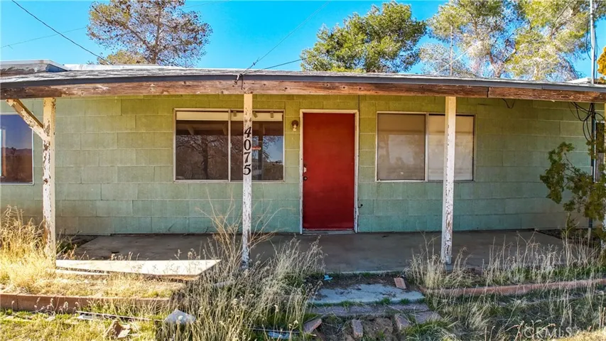 4075 Indio Avenue, Yucca Valley, California 92284