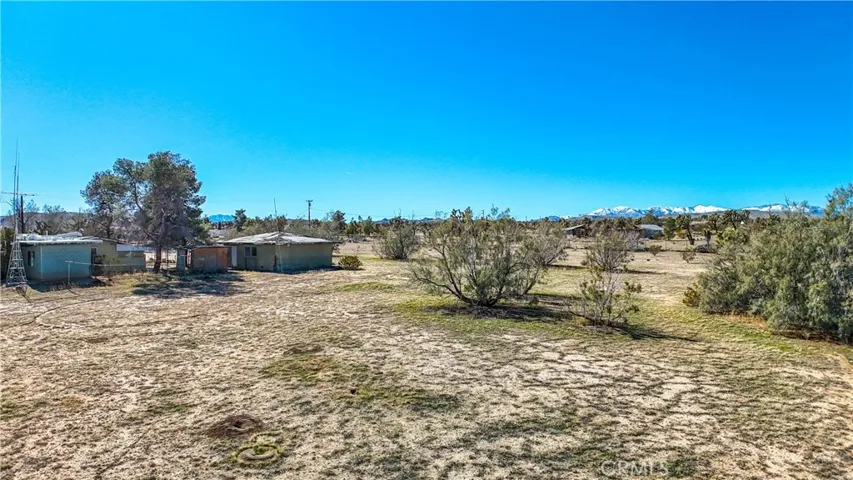 4075 Indio Avenue, Yucca Valley, California 92284