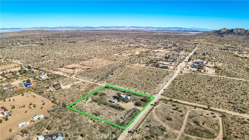 4075 Indio Avenue, Yucca Valley, California 92284