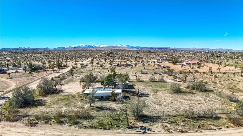 4075 Indio Avenue, Yucca Valley, California 92284