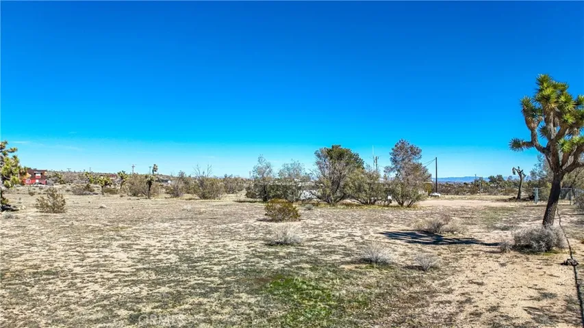 4075 Indio Avenue, Yucca Valley, California 92284