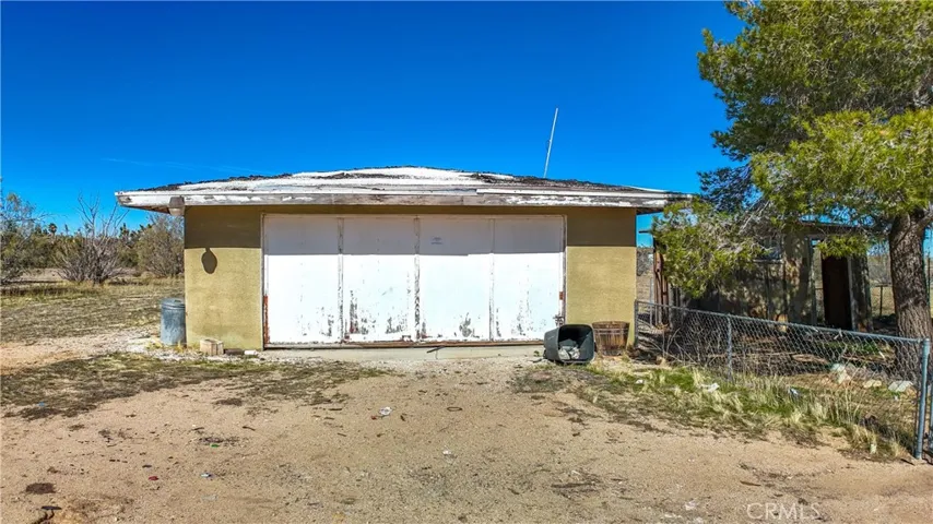 4075 Indio Avenue, Yucca Valley, California 92284