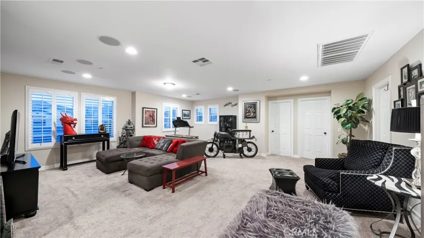 15605 Cole Point Lane, Fontana, California 92336