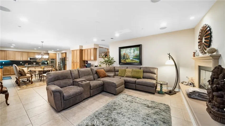 15605 Cole Point Lane, Fontana, California 92336