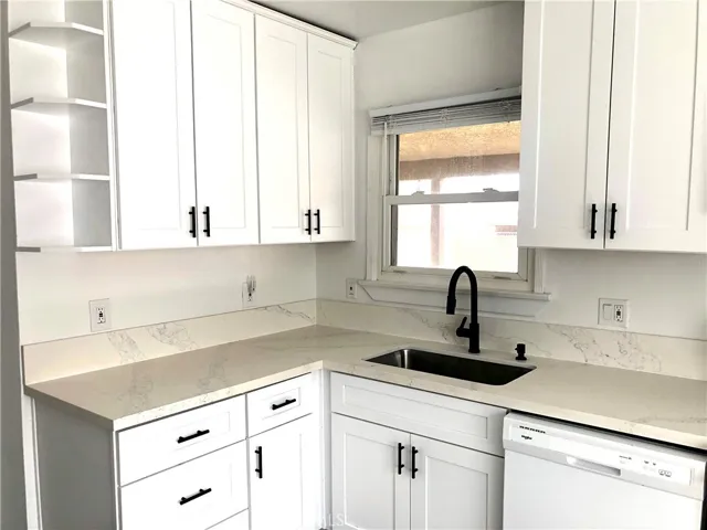 New Kitchen Cabinets, Countertops, and Appliances