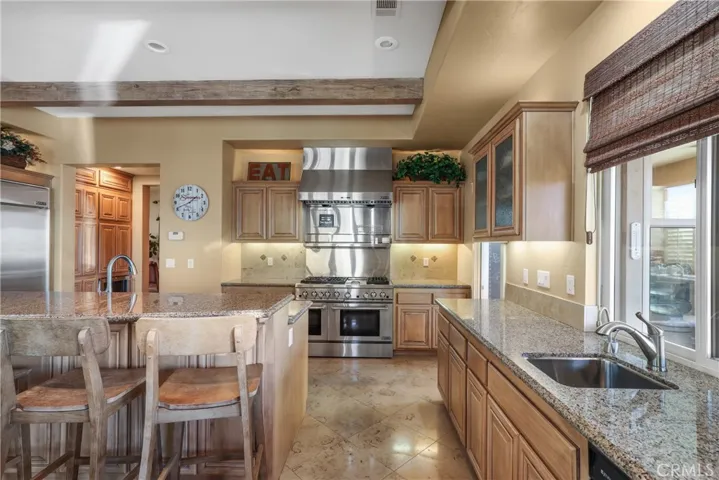 36475 County Line Road, Yucaipa, California 92399