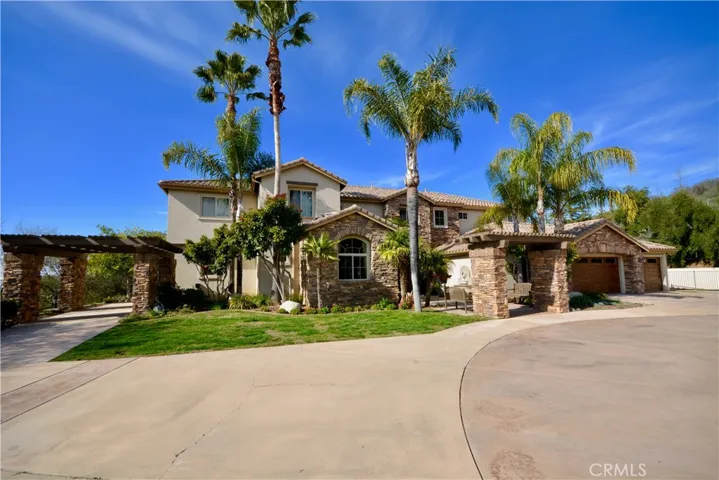 36475 County Line Road, Yucaipa, California 92399