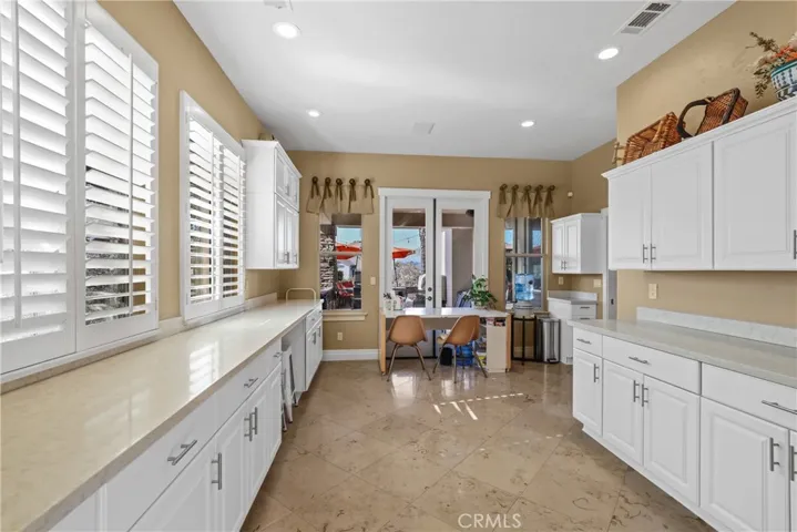 36475 County Line Road, Yucaipa, California 92399