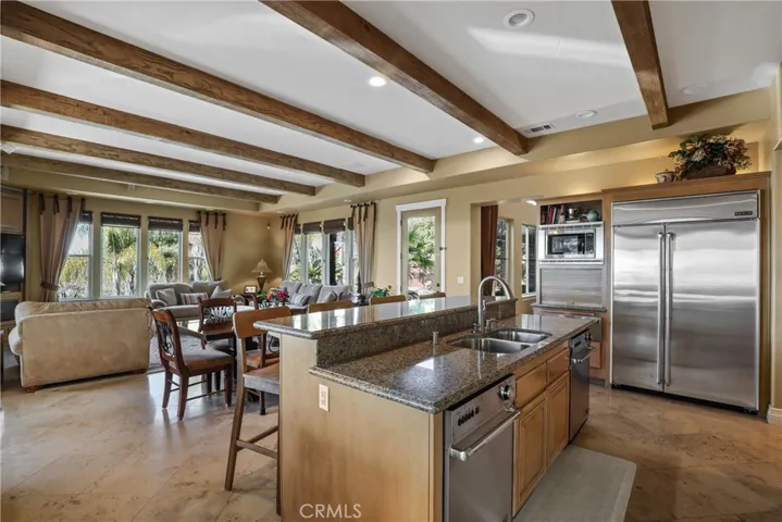 36475 County Line Road, Yucaipa, California 92399