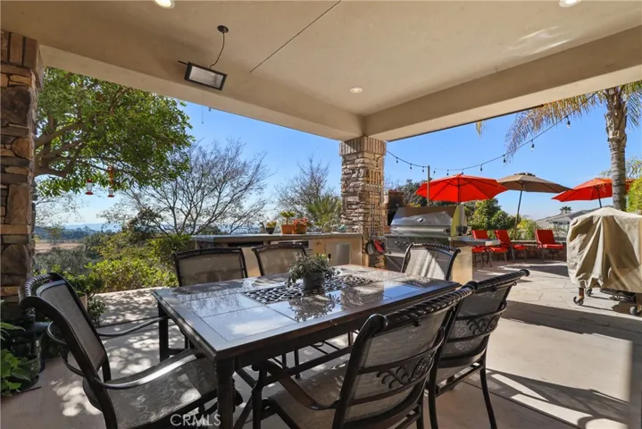 main floor outdoor dining