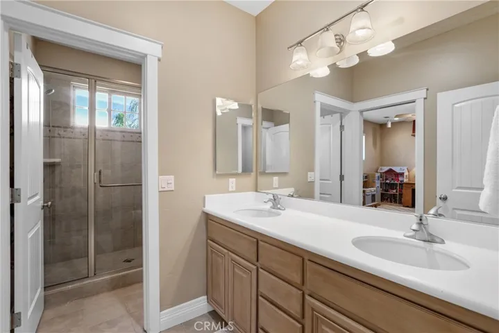 36475 County Line Road, Yucaipa, California 92399