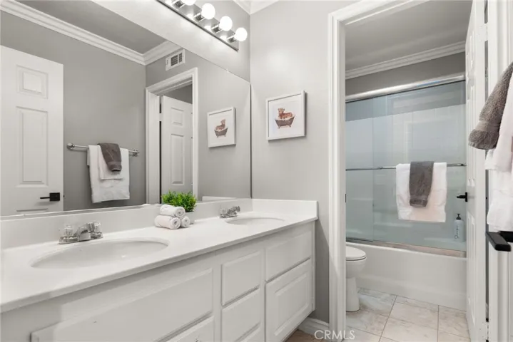 40597 Symphony Park Lane, Murrieta, California 92562