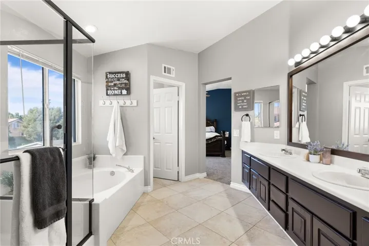 40597 Symphony Park Lane, Murrieta, California 92562