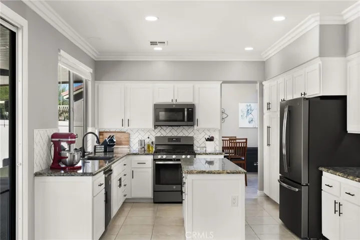 40597 Symphony Park Lane, Murrieta, California 92562