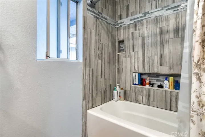 27773 Calle De Leon, Romoland, California 92585