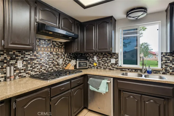 27773 Calle De Leon, Romoland, California 92585