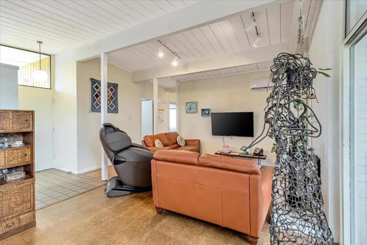 3780 Wright Place, Palo Alto, California 94306