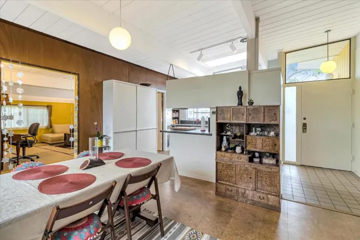 3780 Wright Place, Palo Alto, California 94306