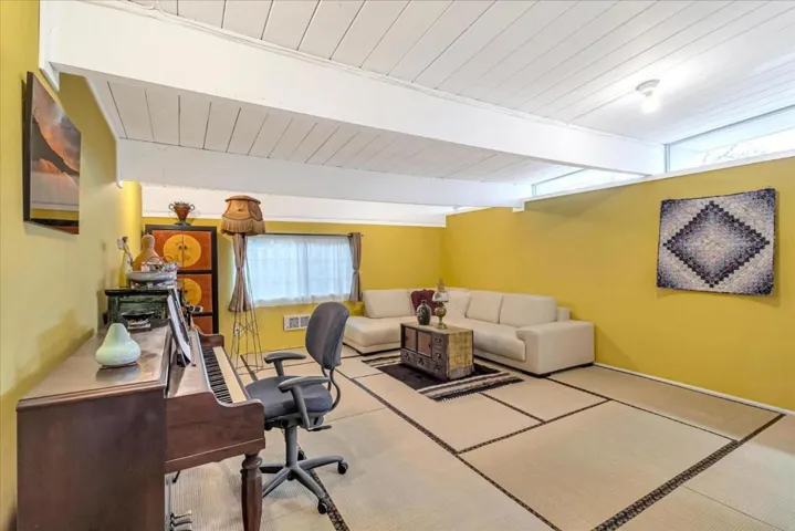 3780 Wright Place, Palo Alto, California 94306