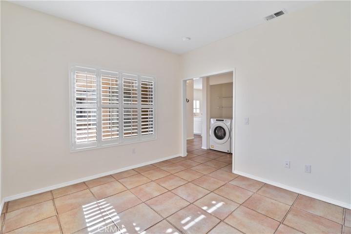 11374 Sawgrass, Apple Valley, California 92308